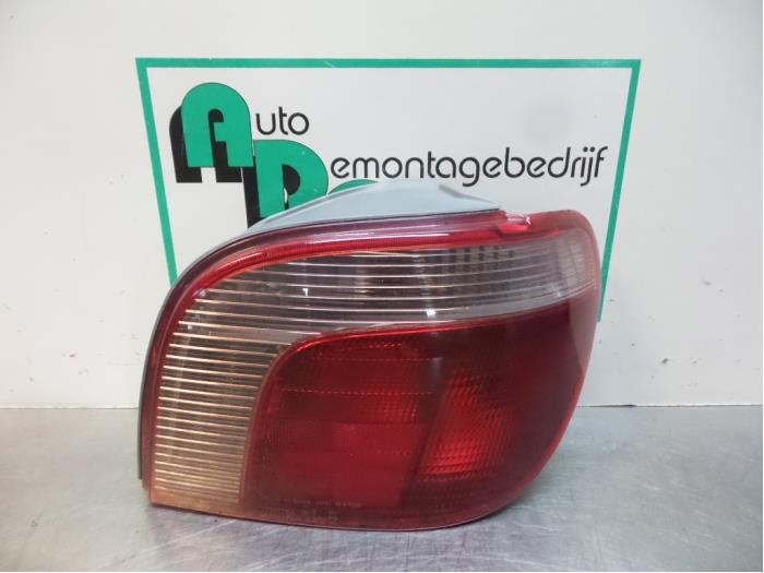 Achterlicht rechts van een Toyota Yaris (Yaris 1 00-), Gebruikt, -, -, Ophalen of Verzenden