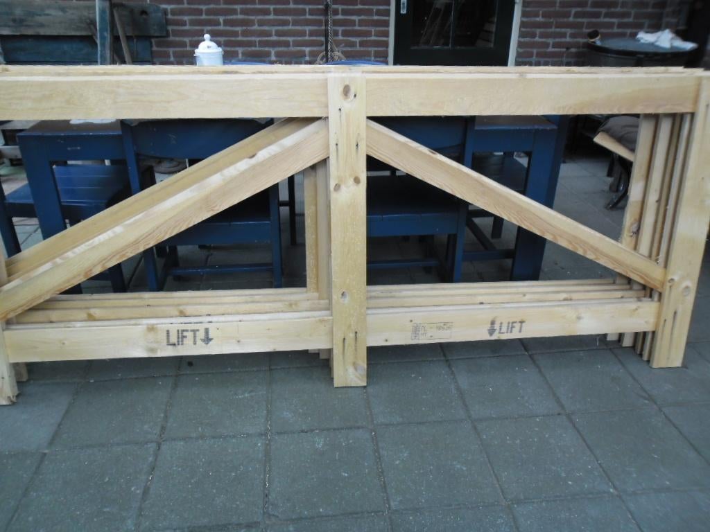10 grandes clôtures et 10 plus petites. une ACHETER €50, -,, Jardin & Terrasse, Clôtures de jardin, Comme neuf, Porte du jardin
