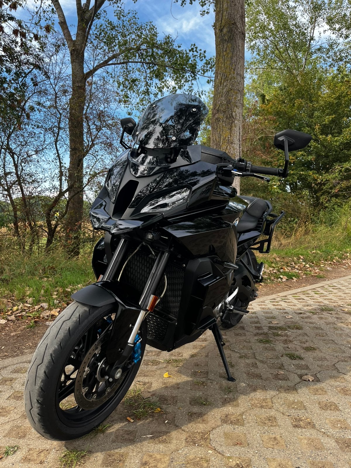 Bmw M1000XR full black (ensemble de bagages Navi, etc.), Motos, Plus de 35 kW, 4 cylindres, Manuelle, Neuf