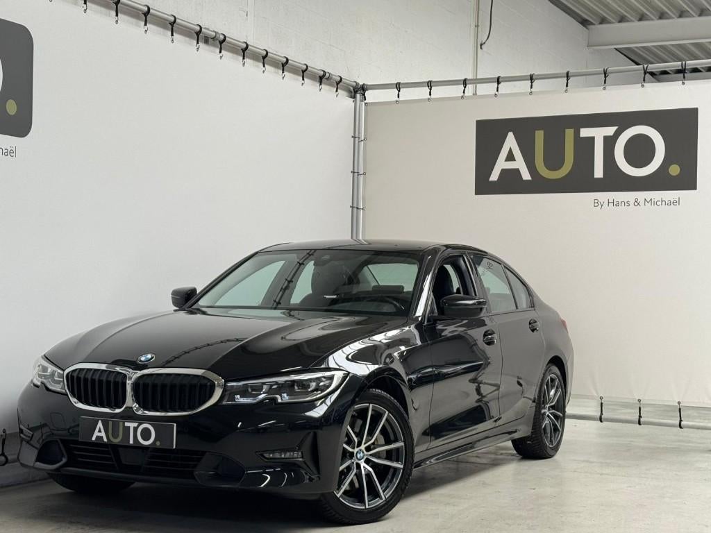 BMW 330iA Sportline *STUURVERW*SPORTZETLS*ACC*, Auto's, BMW, Automaat, Achterwielaandrijving, 4 cilinders, Leder en Stof