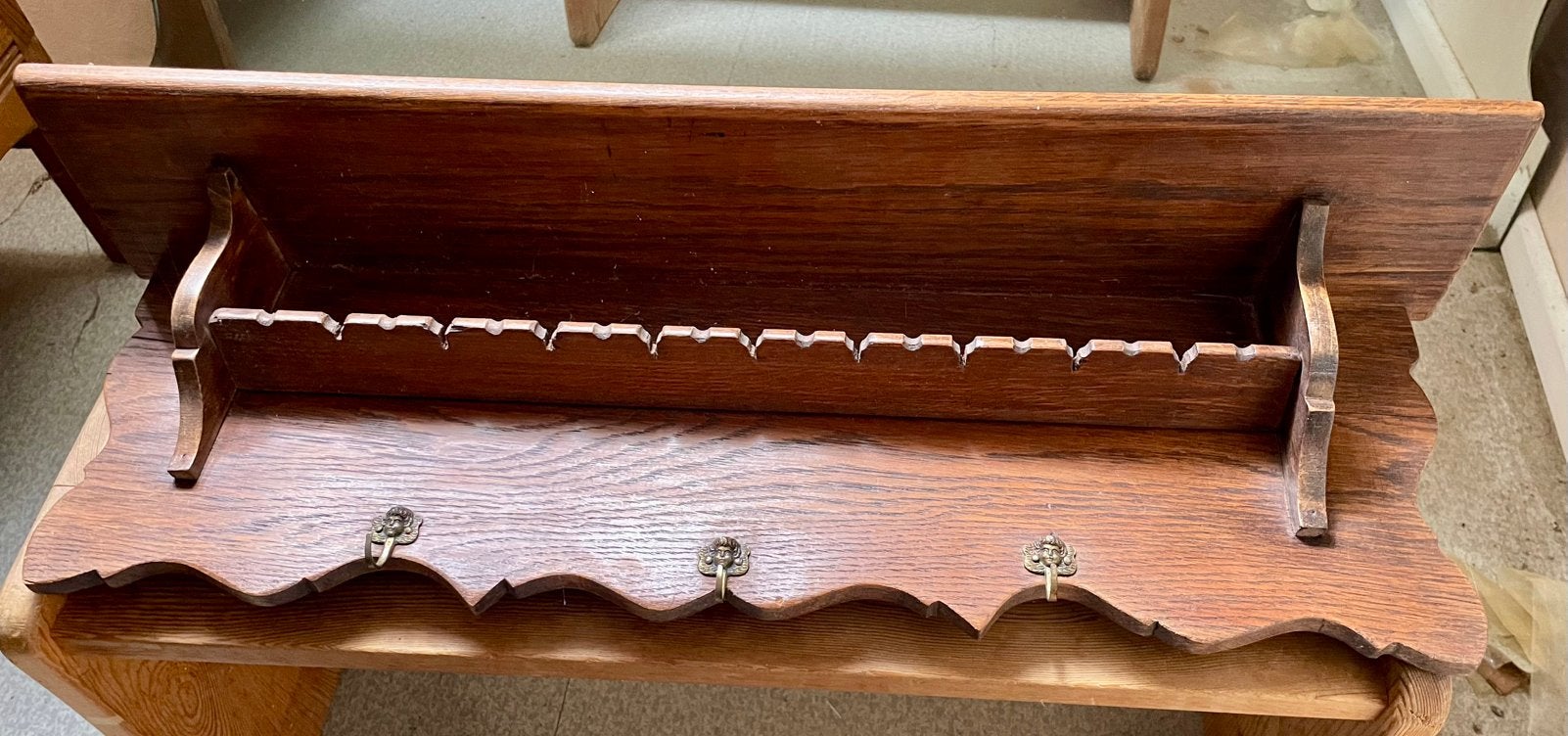 Vintage eikenhouten wandkapstok ingebouwd lepelrek/pijpenrek, Huis en Inrichting, Woonaccessoires | Kapstokken, Ophalen, Zo goed als nieuw