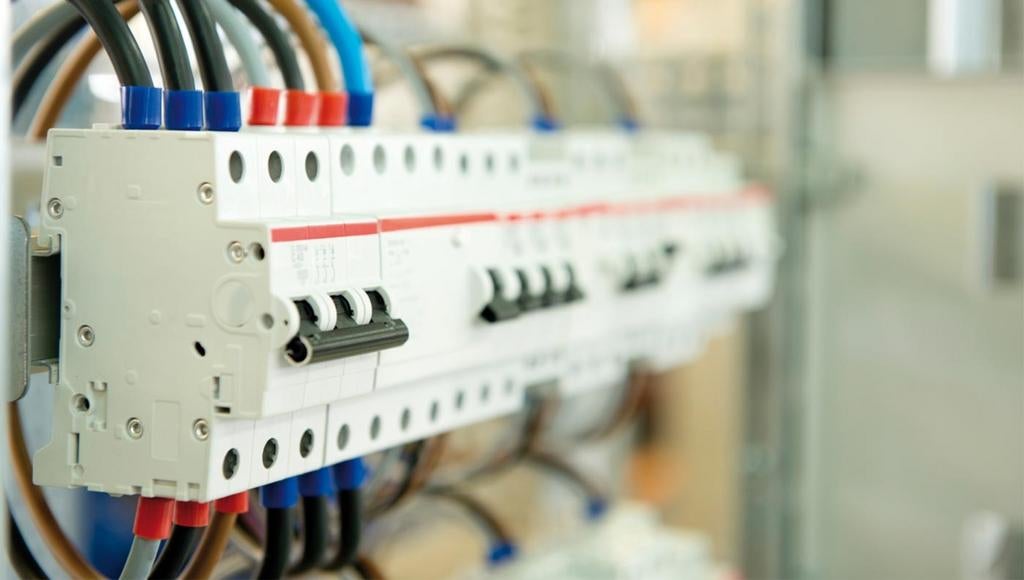 Un électricien à un prix abordable, Enlèvement