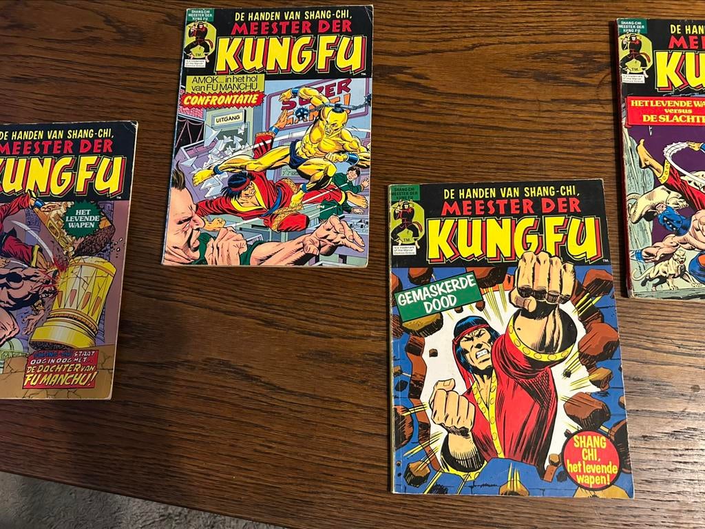 Meester der Kung Fu : 4 strips uit 1975, Livres, BD | Comics, Autres régions, Enlèvement ou Envoi, Utilisé, Plusieurs comics
