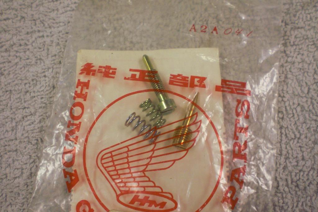Honda CD50 CB50 SS50 carburator stelschroevenset NOS, Fietsen en Brommers, Ophalen of Verzenden, Nieuw, Carburateur, Honda