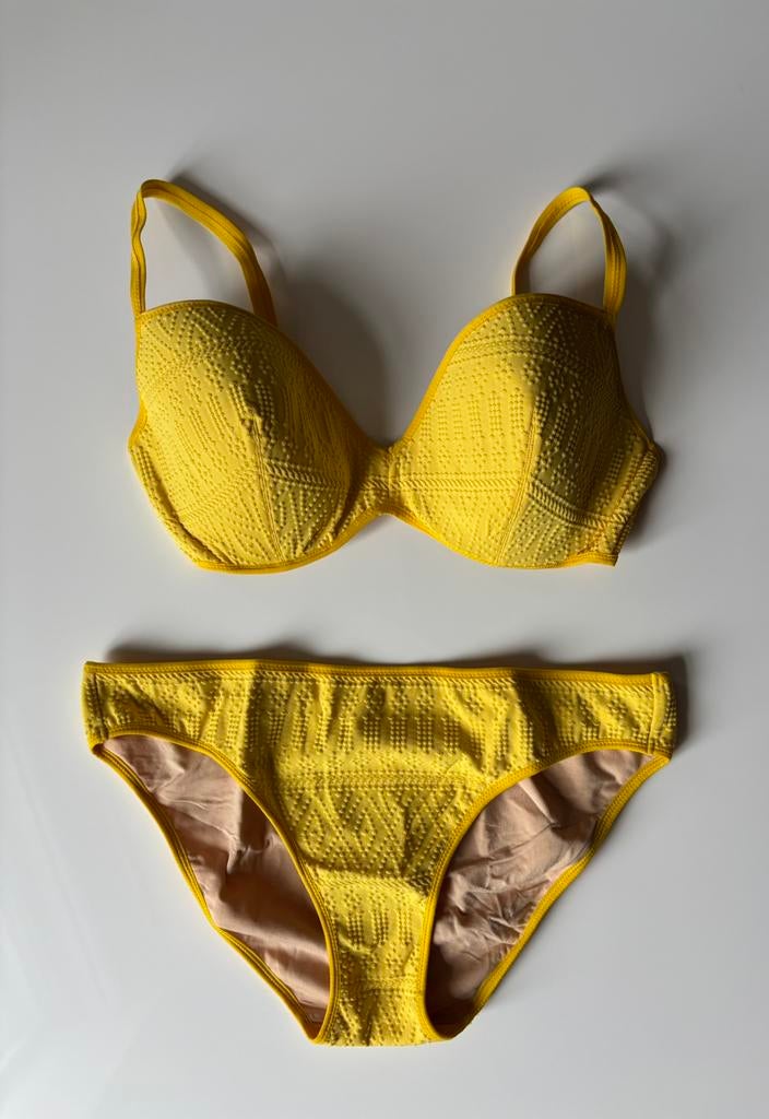 Gele bikini van Andres Sarda, Kleding | Dames, Ophalen of Verzenden, Nieuw, Geel, Bikini