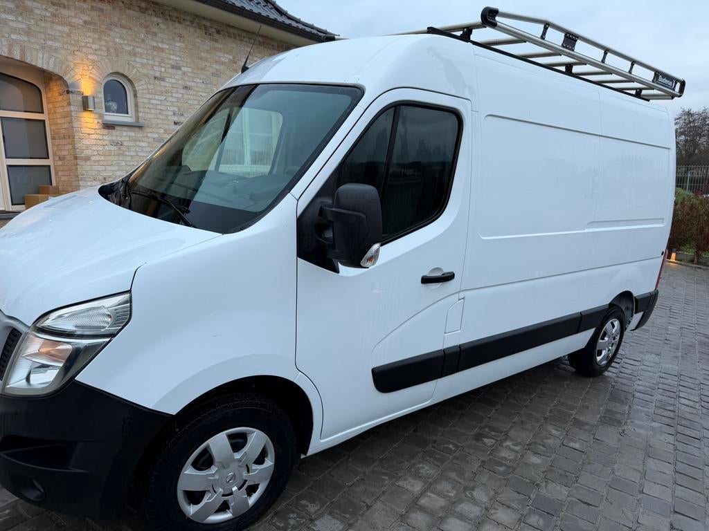 Nissan NV400 tweedehands uit het jaar 2019, Auto's, Stof, 5 deurs, Particulier, Te koop