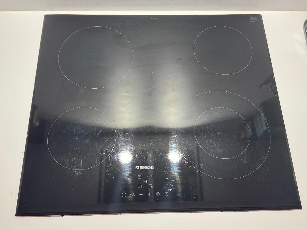 iQ300 Table de cuisson électrique 60 cm Siemens, Electroménager, Tables de cuisson, 4 zones de cuisson, Enlèvement, Utilisé, Encastré