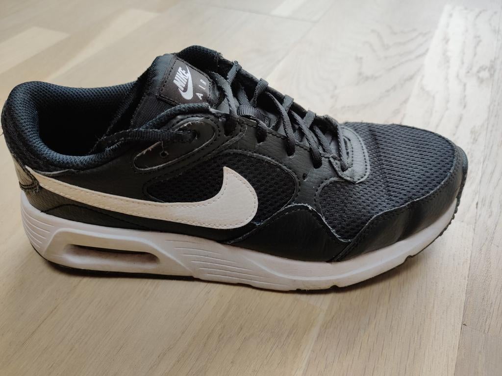 Nike Air US maat 8.5, Europese 40, Kleding | Dames, Ophalen, Sneakers