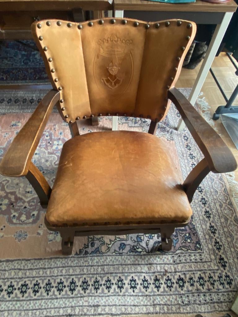 lederen clubfauteuil, Antiek en Kunst, Antiek | Meubels | Stoelen en Sofa's, Ophalen
