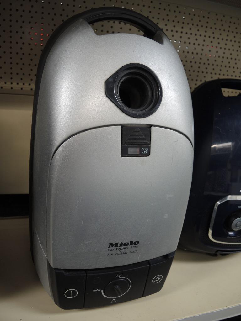 Miele stofzuiger grijs, Gebruikt, Qw, Ophalen of Verzenden, @