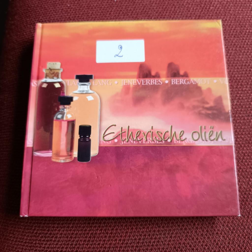 Etherische olien, Boeken, Ophalen of Verzenden, Zo goed als nieuw
