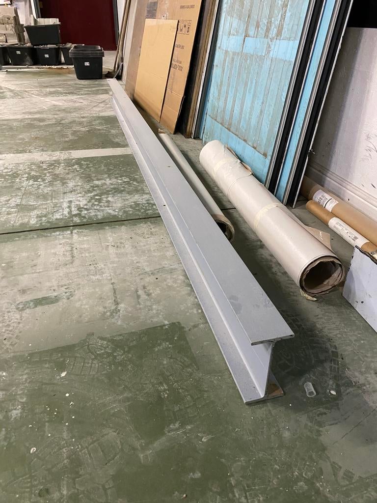 Poutrel IPE, Doe-het-zelf en Bouw, Ophalen, Zo goed als nieuw