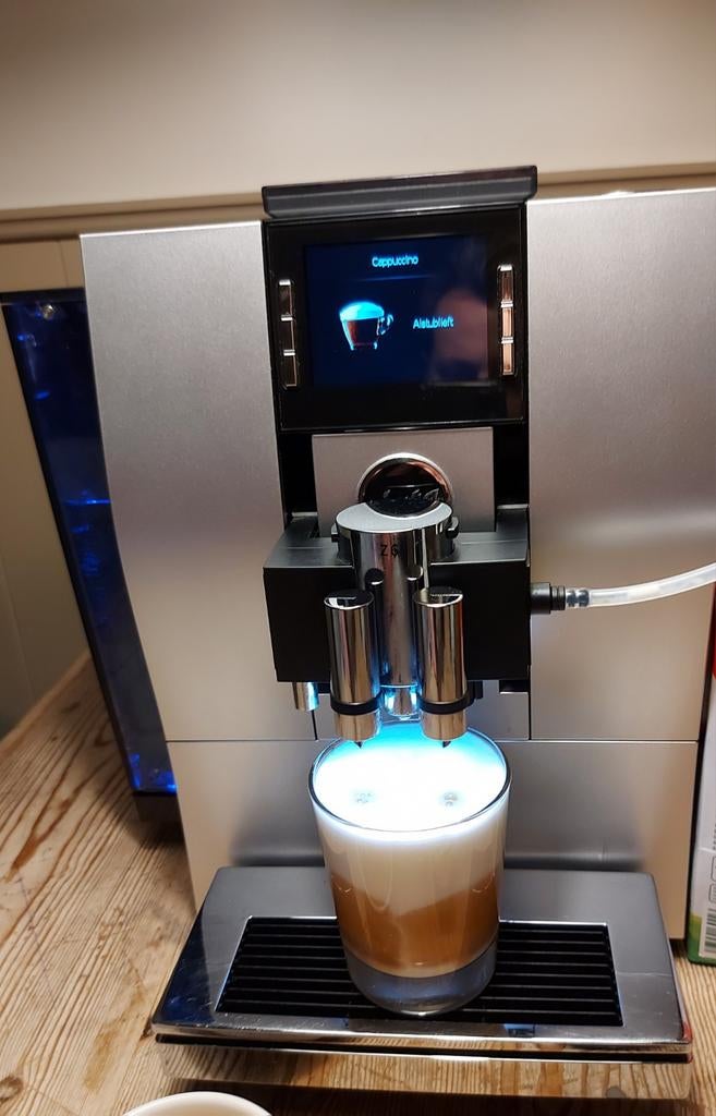 Jura z6 ,net onderhoudsbeurt gekregen met 1 jaar garantie, Ophalen