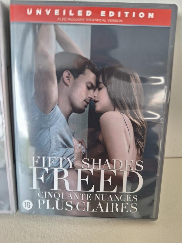 FIFTY SHADES, Ophalen, Zo goed als nieuw