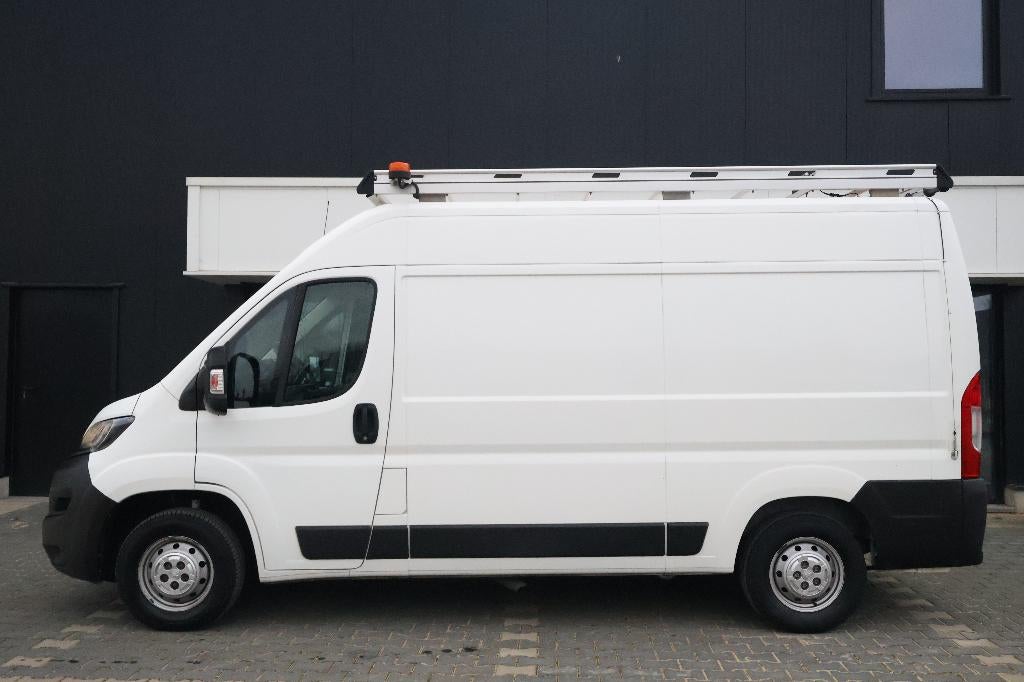 Peugeot Boxer L2H2 120 PK| Airco| CC| Imperiaal| Inrichting, Voorwielaandrijving, Stof, 4 cilinders, 2500 kg