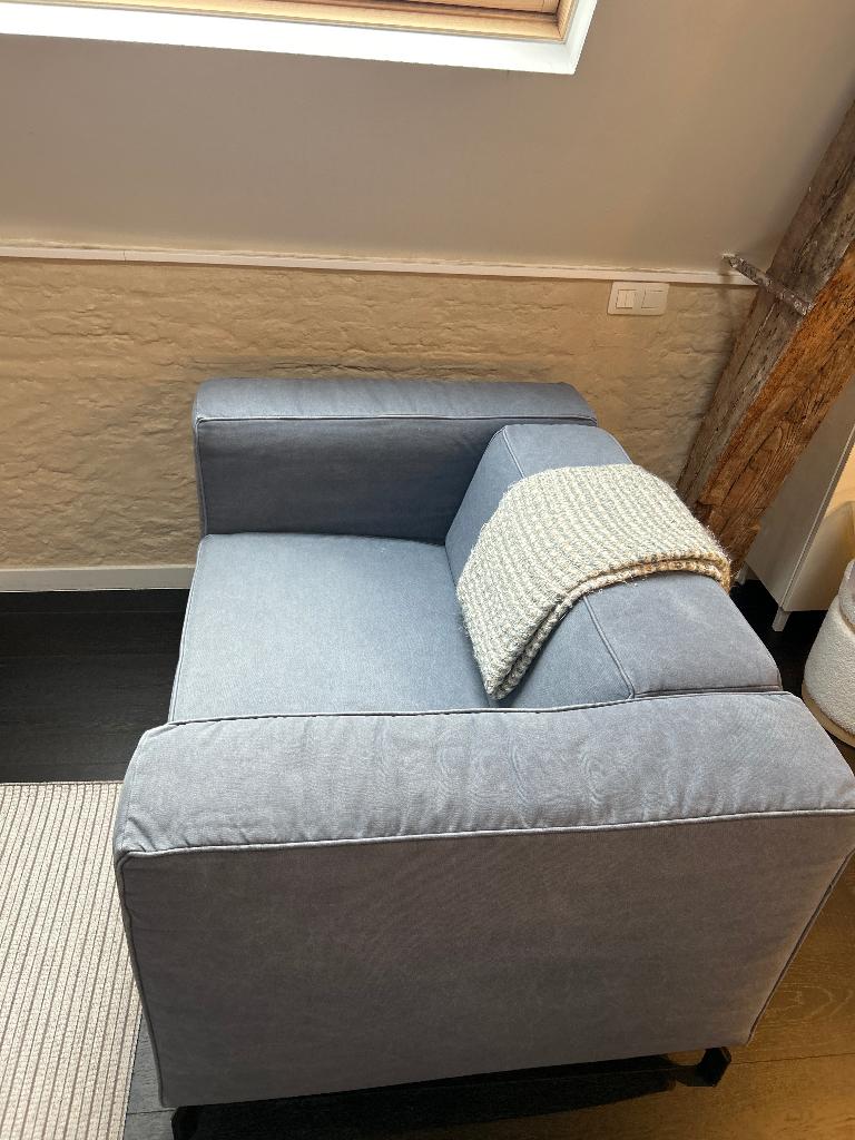 Causeuse de luxe à un prix défiant toute concurrence, Loveseat, Moins de 150 cm, Banc droit, Comme neuf