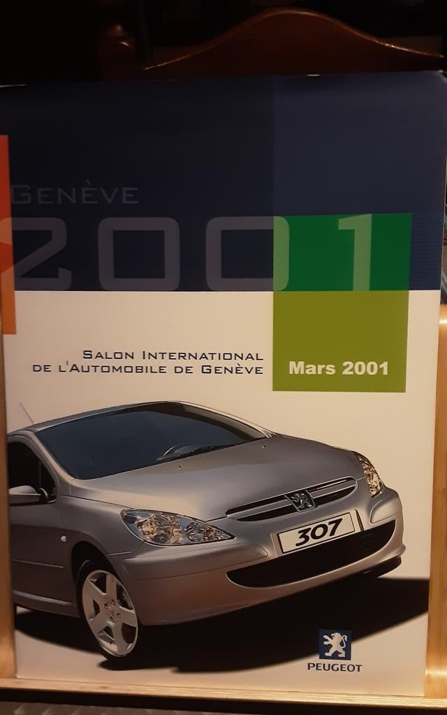 PEUGEOT persmap Genève 20, Livres, Autos | Brochures & Magazines, Enlèvement ou Envoi, Comme neuf, Peugeot