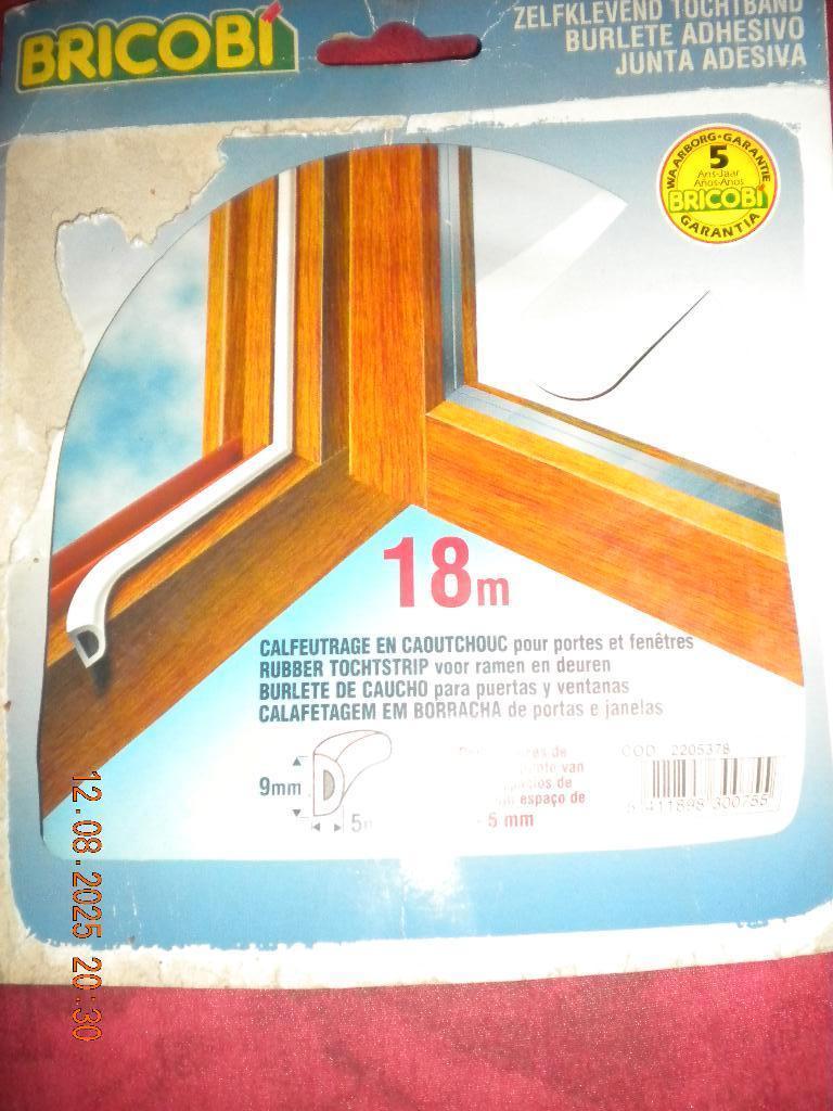 Rubberen tochtstrip, Doe-het-zelf en Bouw, Isolatie en Afdichting, Ophalen