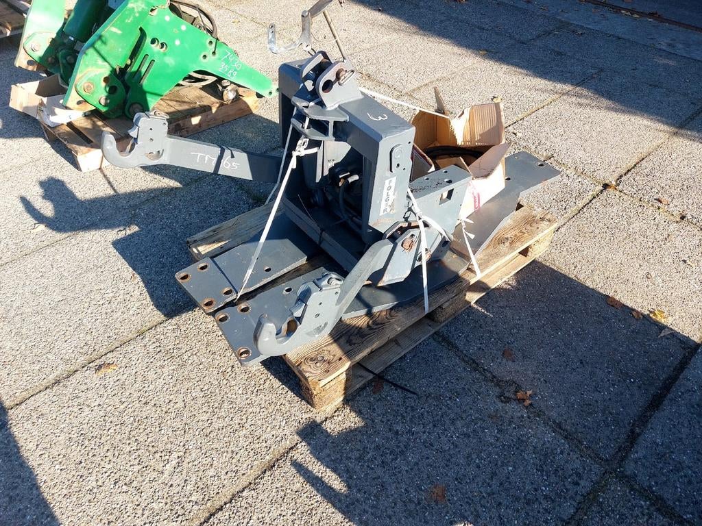 newholland tm 165 fronthef.
3ton, Zakelijke goederen, Ophalen