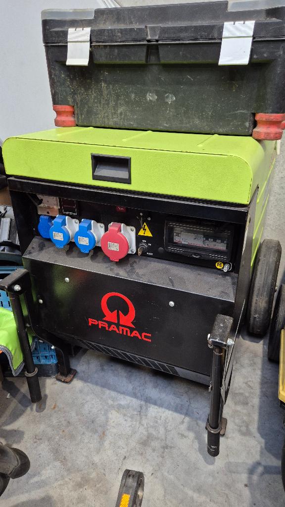 Dieselgenerator Pramac Protech P9000, Bricolage & Construction, Générateurs, 10 à 30 kVA, Démarrage électrique, Comme neuf, Enlèvement