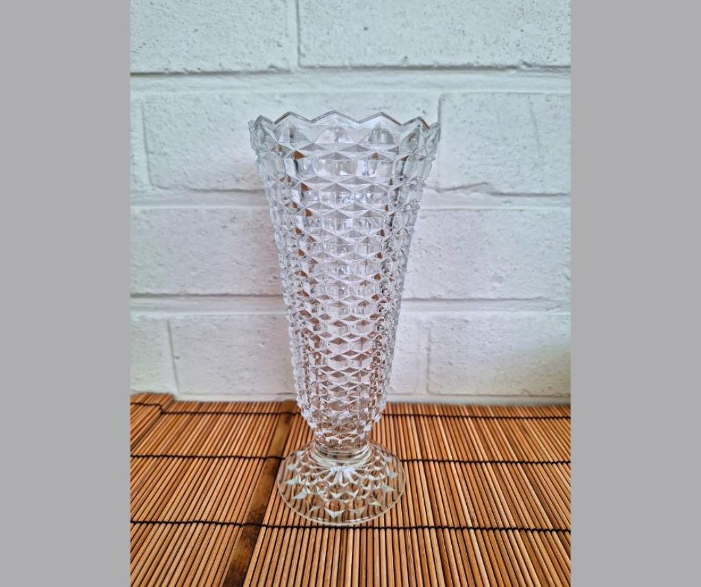 Vintage vaasje op voet, Enlèvement ou Envoi, Utilisé, Verre