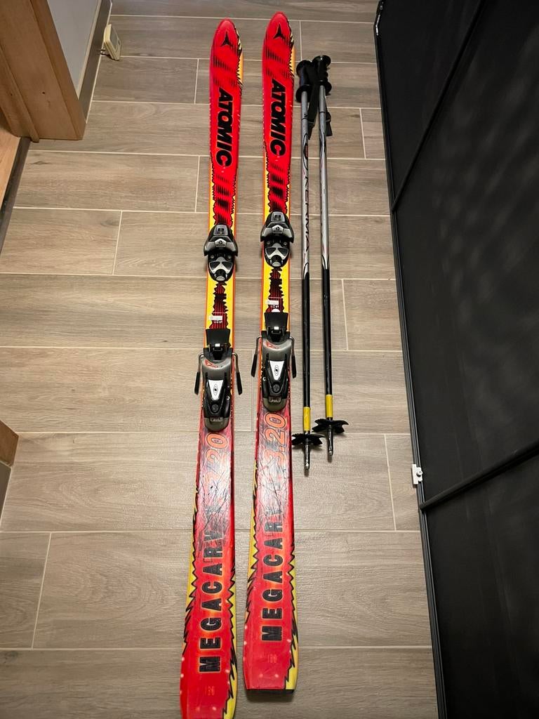 Ski’s  atomic + skischoenen, Enlèvement, Atomic, Chaussures, Ski