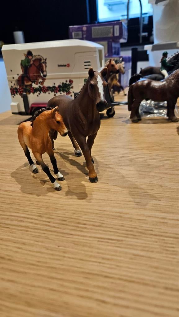 Schleich horse club Tennessee walking merrie en veulen, Ophalen of Verzenden, Gebruikt
