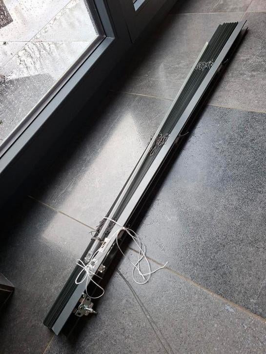 Store à lamelles gris anthracite.  100cm. Très bon état., Enlèvement, Comme neuf, Gris