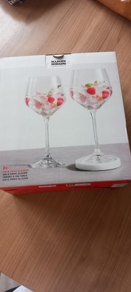 2 (ou 4 ou 6) verres à gin tonic neufs. Dans son emballage d, Neuf, Service complet, Enlèvement ou Envoi, Verre