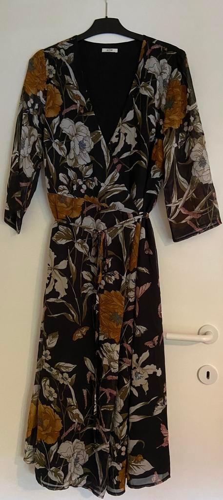 Gebloemde overslagjurk - dwiekwartmouw  gevoerd, Kleding | Dames, Zwart, Nieuw, Ophalen of Verzenden, Onder de knie