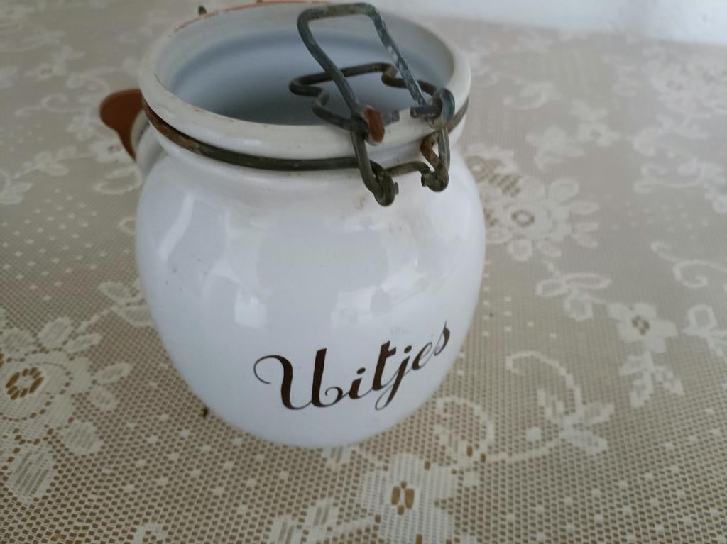 Keramisch Potje Uitjes – Decoratief en Praktisch, Ophalen