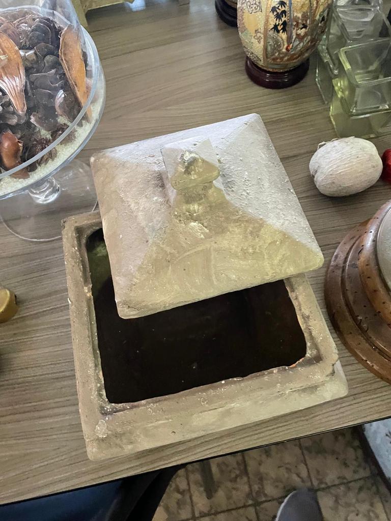 Handgemaakte vierkante pot met deksel, Ophalen, Kunststof, Gebruikt, Mand