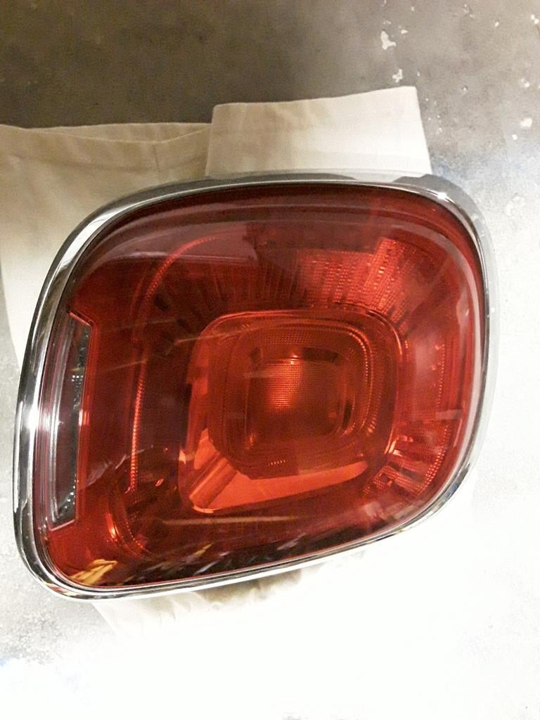 Achter licht fiat 500x in zeer goed staat nog kompleet., Auto-onderdelen, Verlichting, Verzenden, Fiat