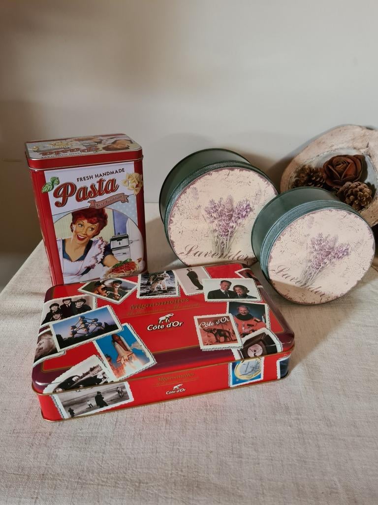 Allerlei blikken dozen te koop in Balen, Collections, Enlèvement ou Envoi, Comme neuf, Autre