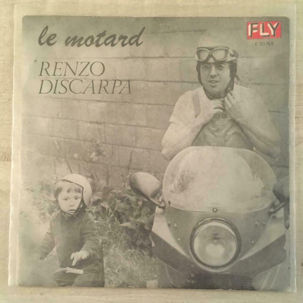 7" Renzo Discarpa - Le Motard (FLY 1980) VG+, Verzenden, 7 inch, Pop, Single