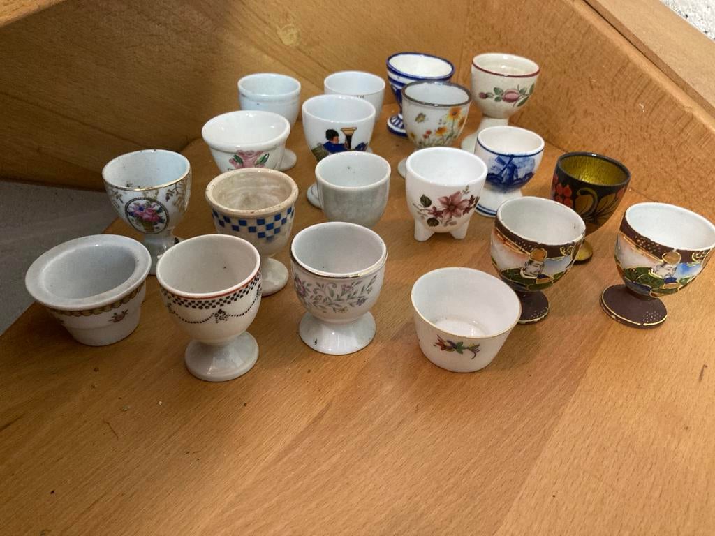 Lot de  19 coquetiers anciens, Gebruikt