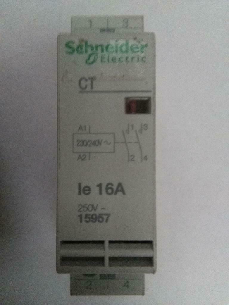 Relais contactor 220V 16A Schiender 15957, Enlèvement ou Envoi, Utilisé, Interrupteur