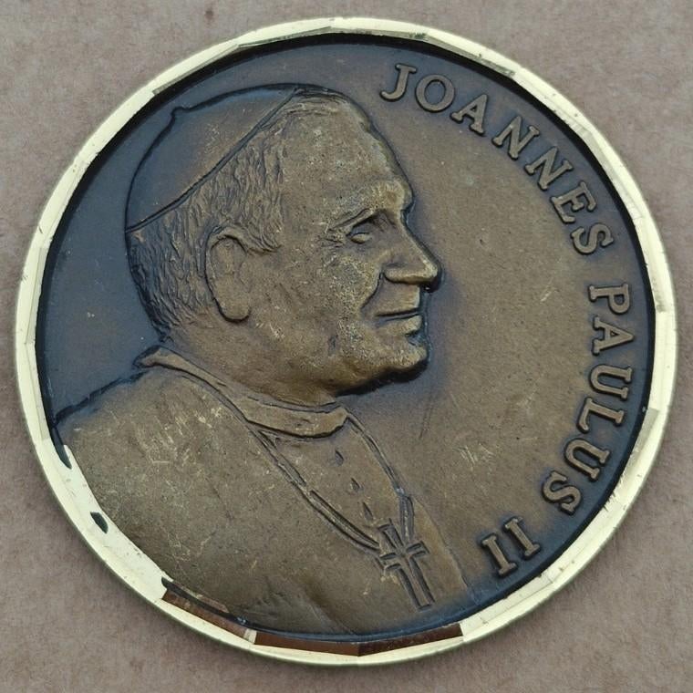 Medaille van Paus Johannes Paulus II 1985 bezoek België, Verzamelen, Religie, Ophalen of Verzenden, Gebruikt, Christendom | Katholiek