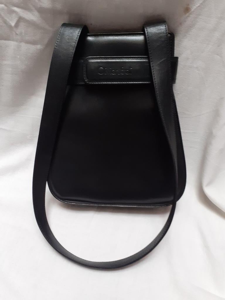 Sac à main en cuir noir par Olivier Strelli, Bijoux, Sacs & Beauté, Enlèvement ou Envoi, Utilisé, Beige