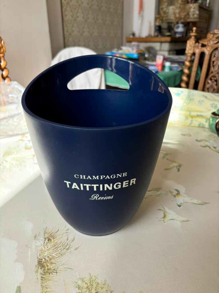 Seau à champagne en plastique Taittinger, Neuf