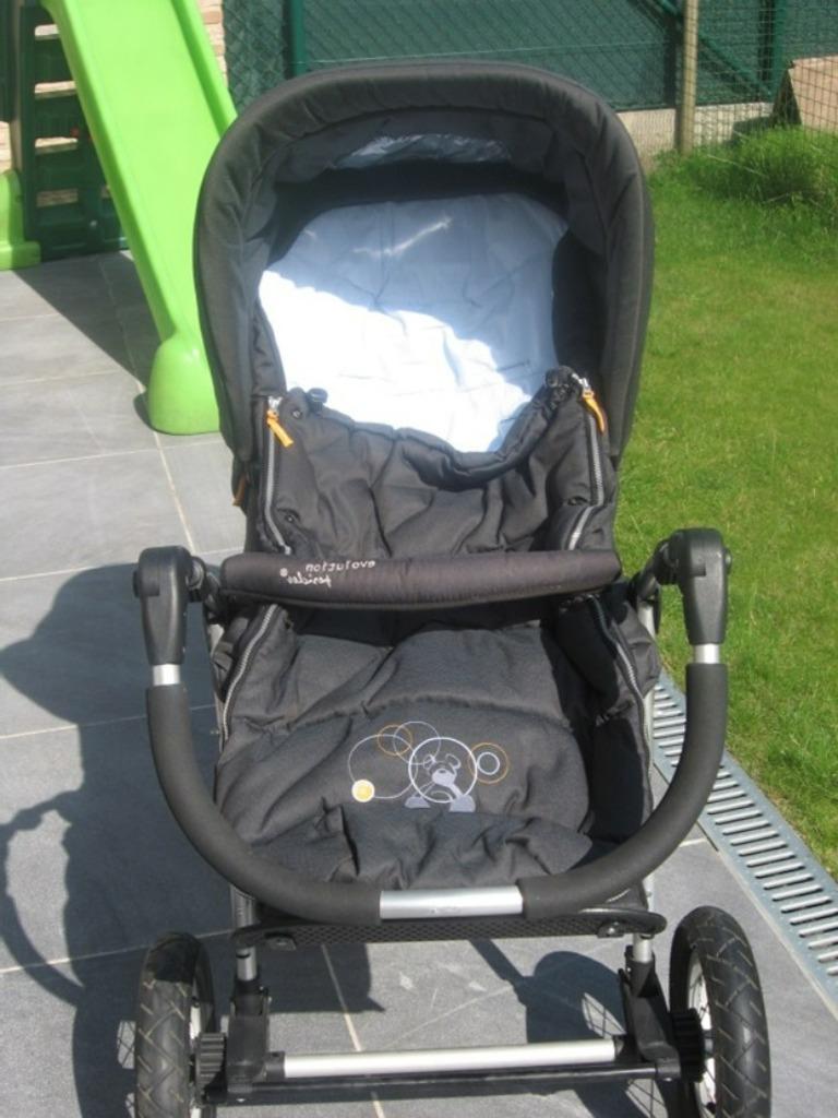 Complete kinderwagen Pericles 3 in 1, Kinderen en Baby's, Kinderwagens en Combinaties, Zo goed als nieuw, Verstelbare duwstang
