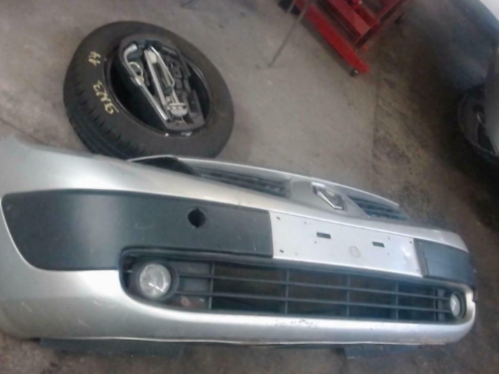Pare choc avant Renault Grand Scénic II phase1, Renault, Utilisé, Avant, Enlèvement ou Envoi