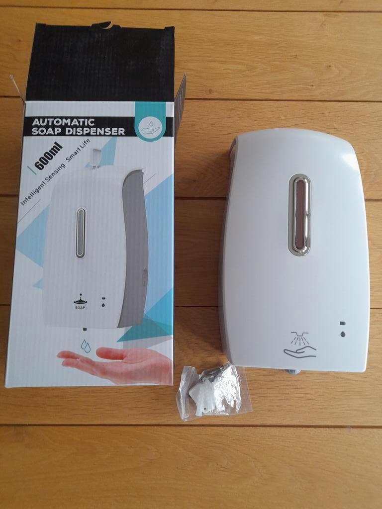 DISTRIBUTEURS DE SAVON AUTOMATIQUES., Enlèvement
