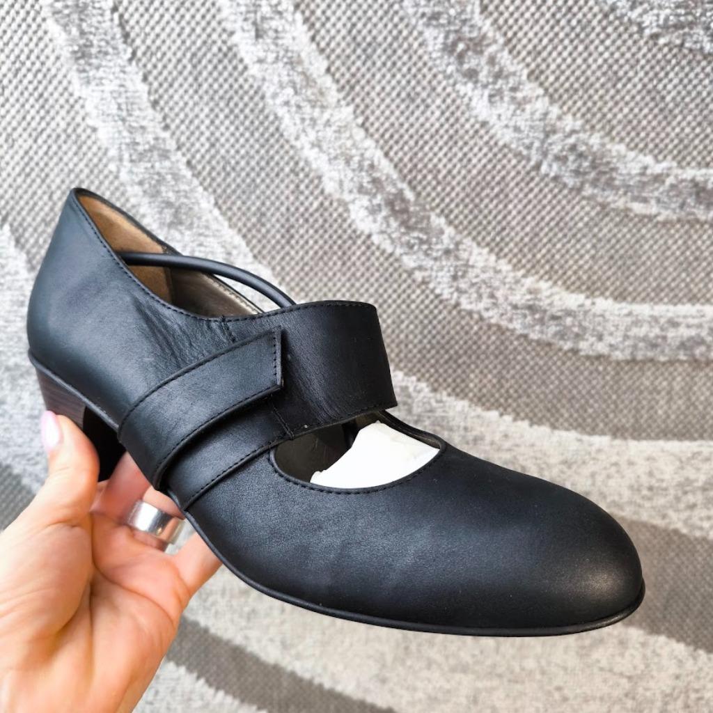 Livingstone pump zwart uitneembaar voetbed uk 5,5 - eu 38, Kleding | Dames, Ophalen of Verzenden, Zwart