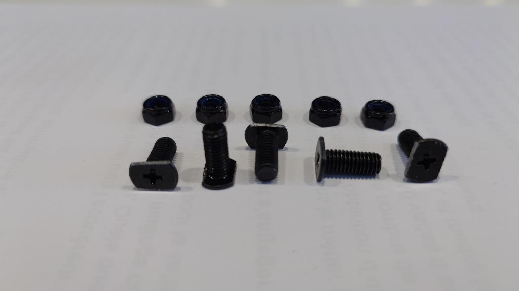 Set van 5 schroeven + moeren voor Fanatec V2 Universal Hub, Verzenden, Nieuw