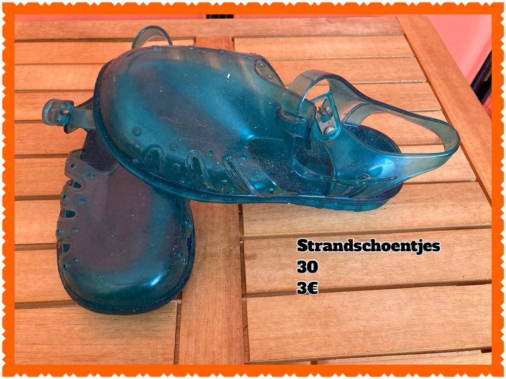 Strandsandalen 30, Ophalen of Verzenden, Zo goed als nieuw