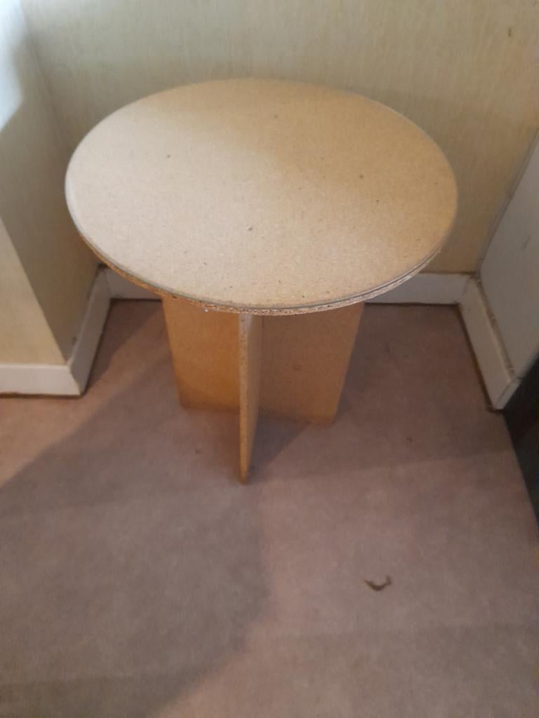 Bijzet tafeltje osb hout met glazen blad, Huis en Inrichting, Ophalen, Hout