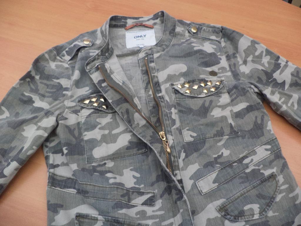 jas van ONLY in camouflage tinten in maat M, Ophalen of Verzenden, Zo goed als nieuw, Maat 38/40 (M)