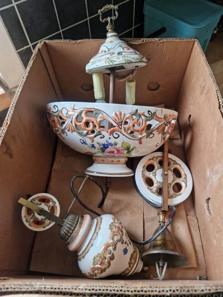 Italiaanse keramische luchter Capodimonte stijl, Ophalen
