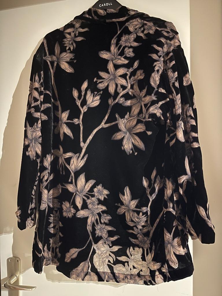 Veste longue noire avec fleurs rose pale, Vêtements | Femmes, Taille 36 (S), Comme neuf, Enlèvement, Naf Naf